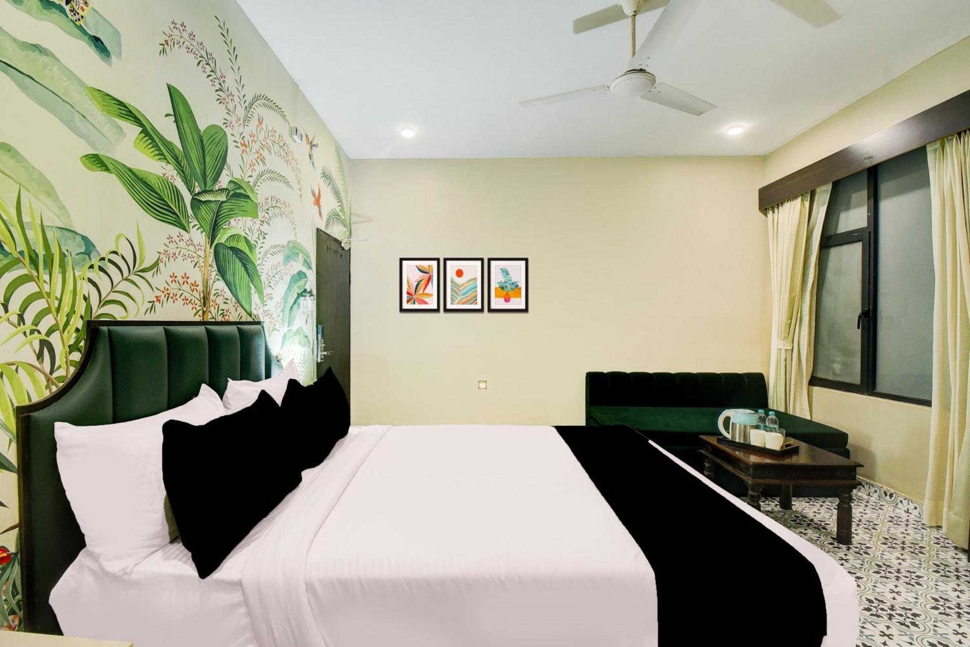 Hotel Raghuraj Palace 3*