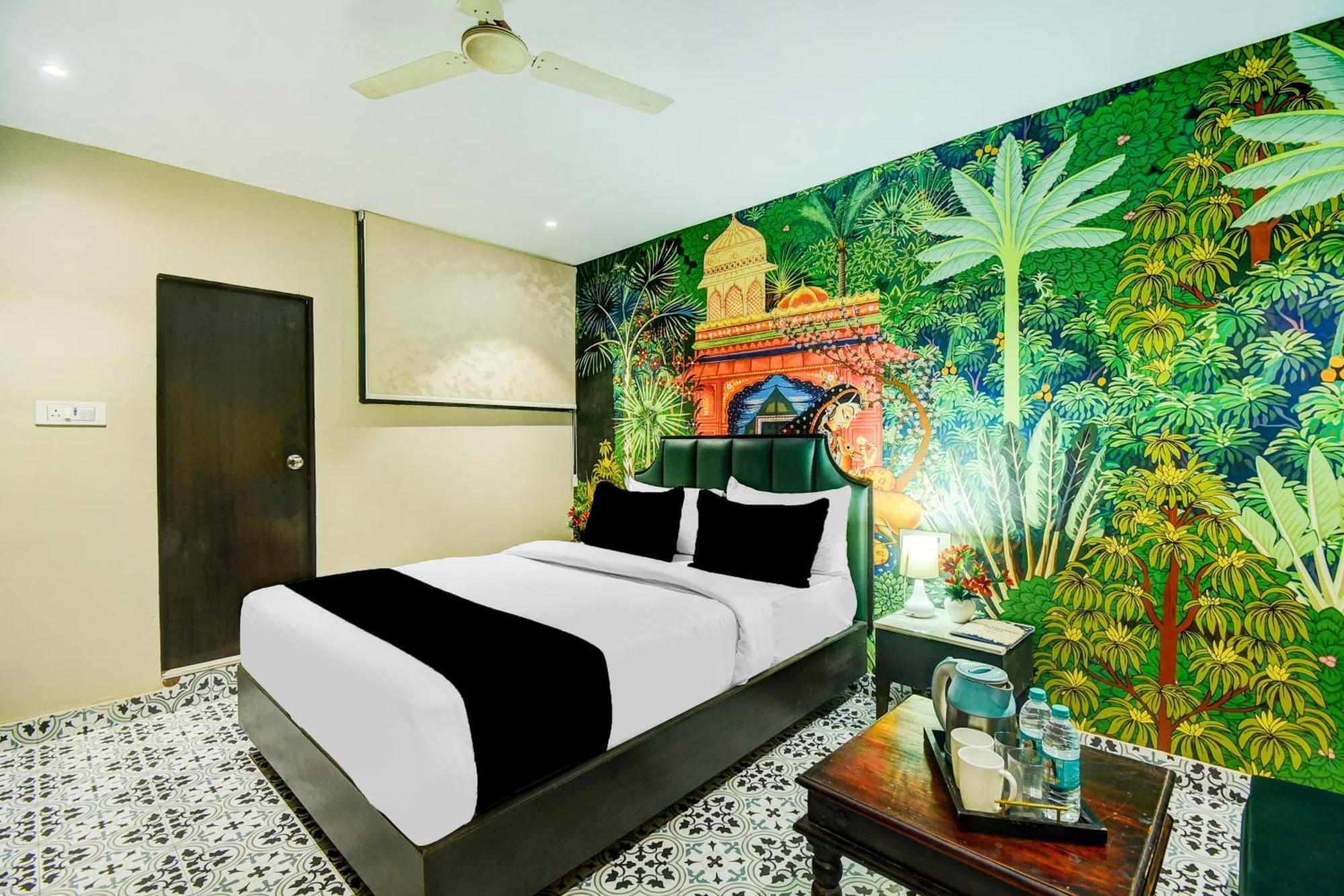 Raghuraj Palace Hotel Jaipur